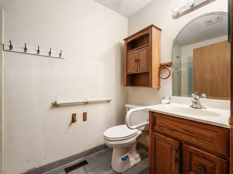 8774 Canoe Drive, Galloway, OH 43119 Photo 23