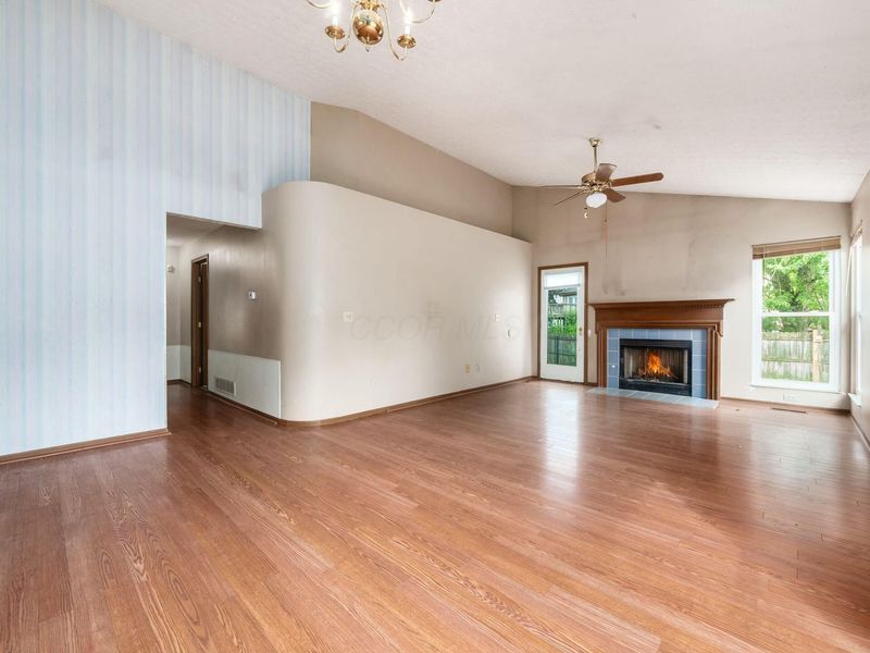 8774 Canoe Drive, Galloway, OH 43119 Photo 3