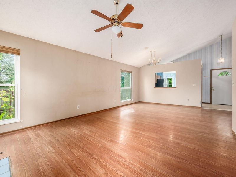 8774 Canoe Drive, Galloway, OH 43119 Photo 6
