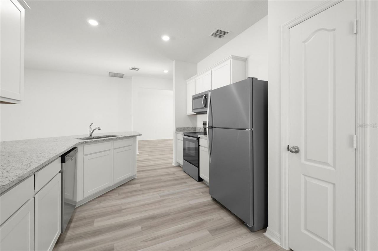 13284 Tula Loop, Astatula, FL 34705 Photo