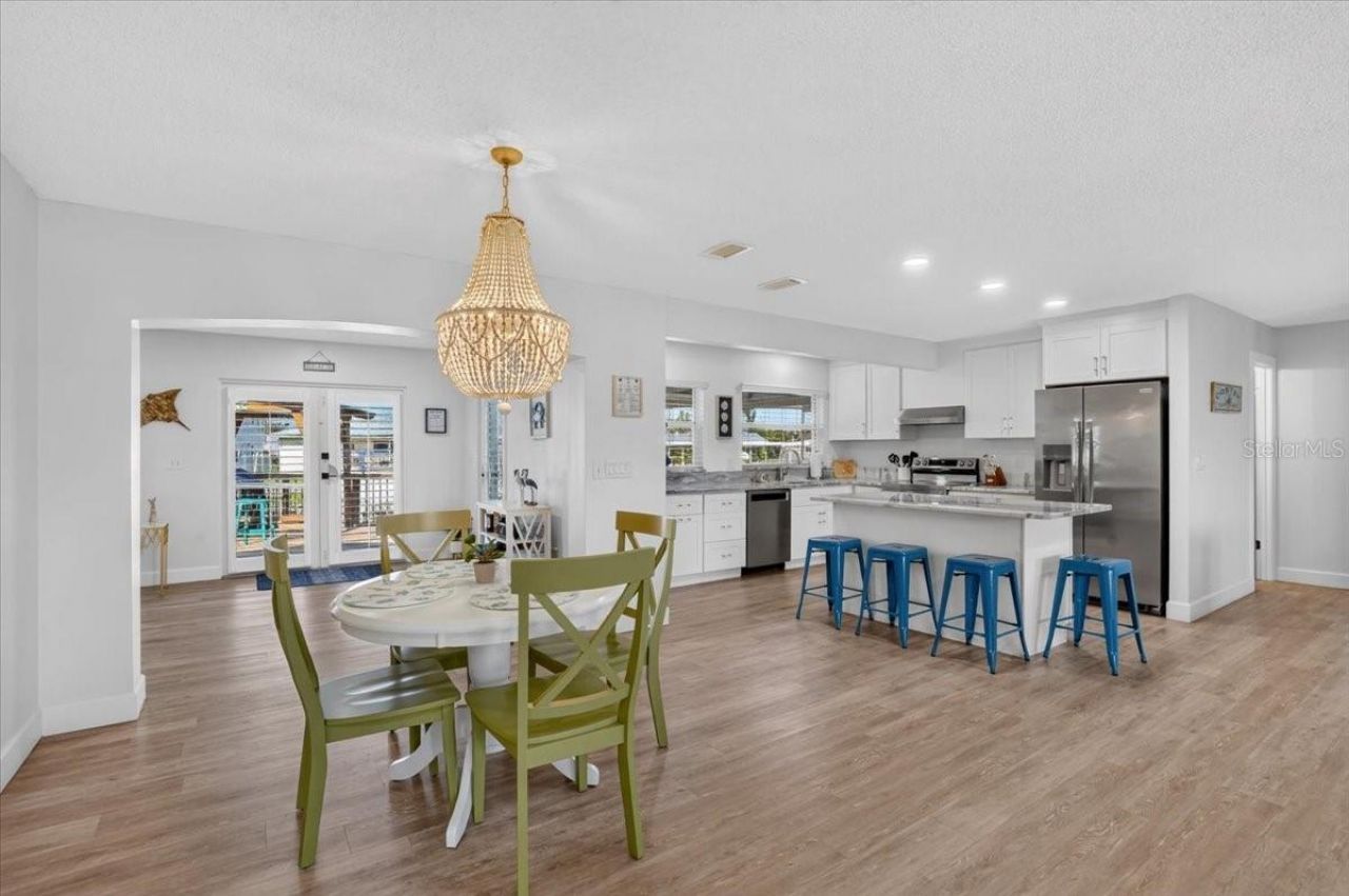 5016 Mangrove Point Road, Bradenton, FL 34210 Photo