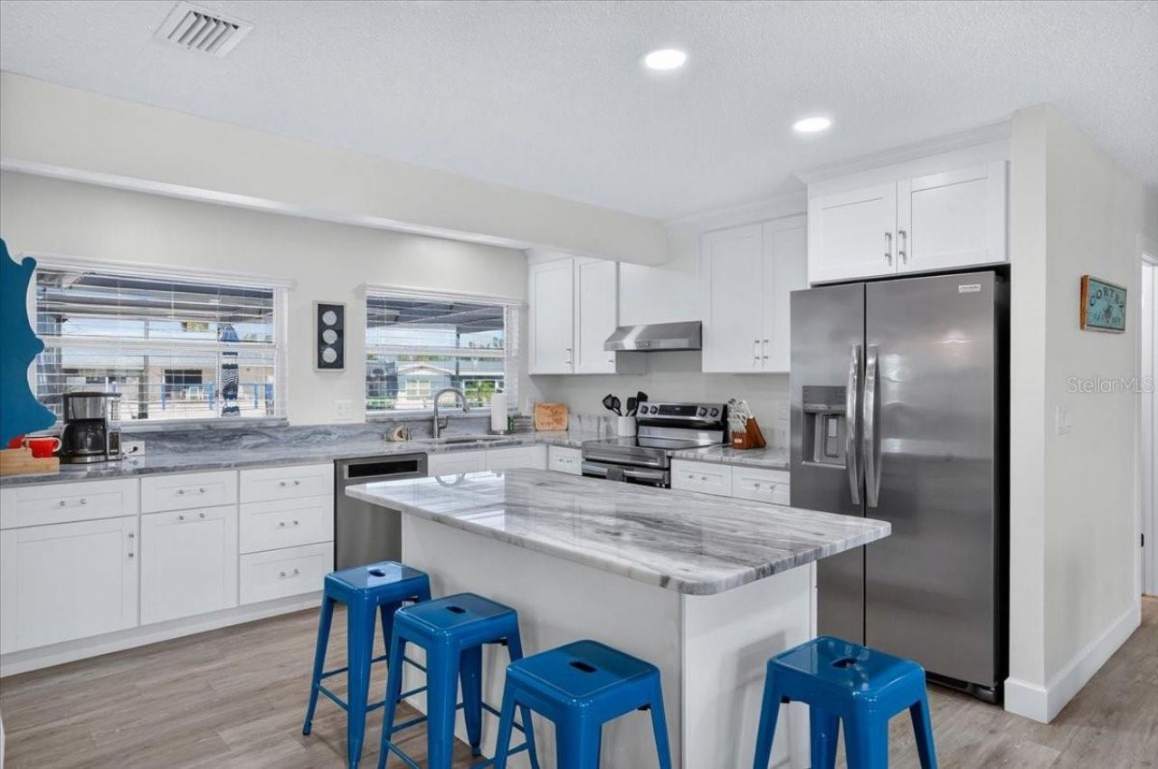5016 Mangrove Point Road, Bradenton, FL 34210 Photo