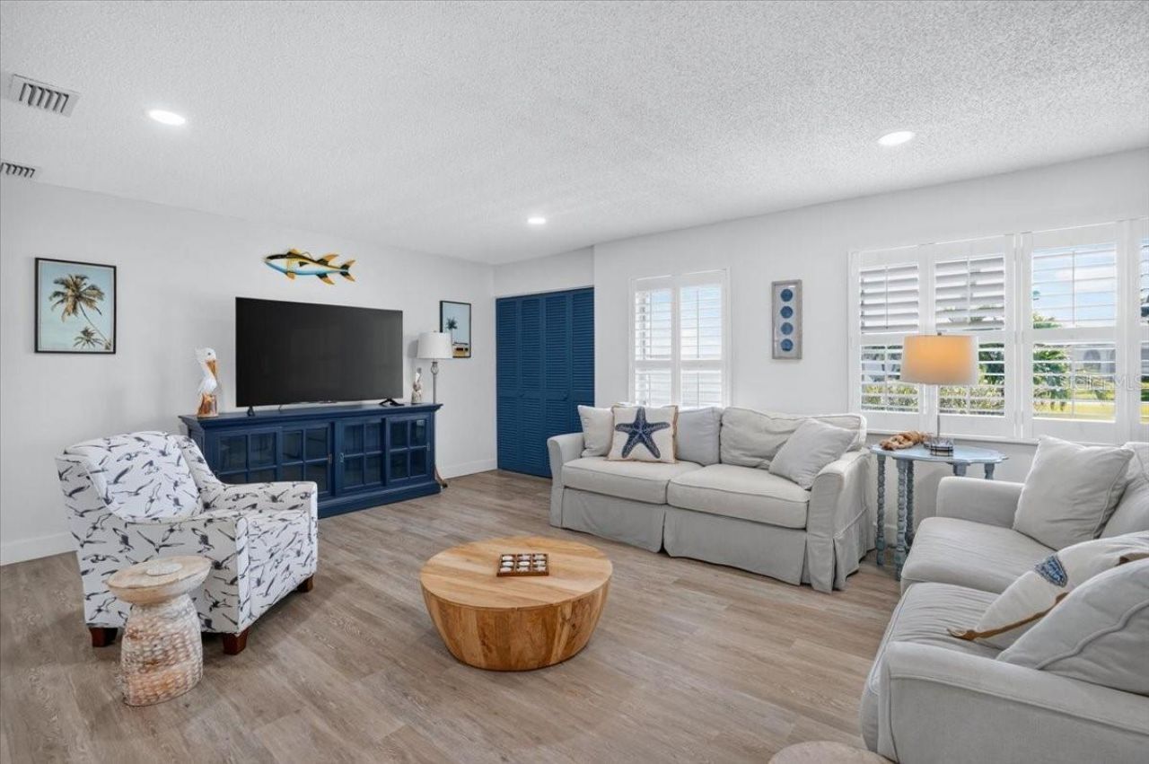 5016 Mangrove Point Road, Bradenton, FL 34210 Photo
