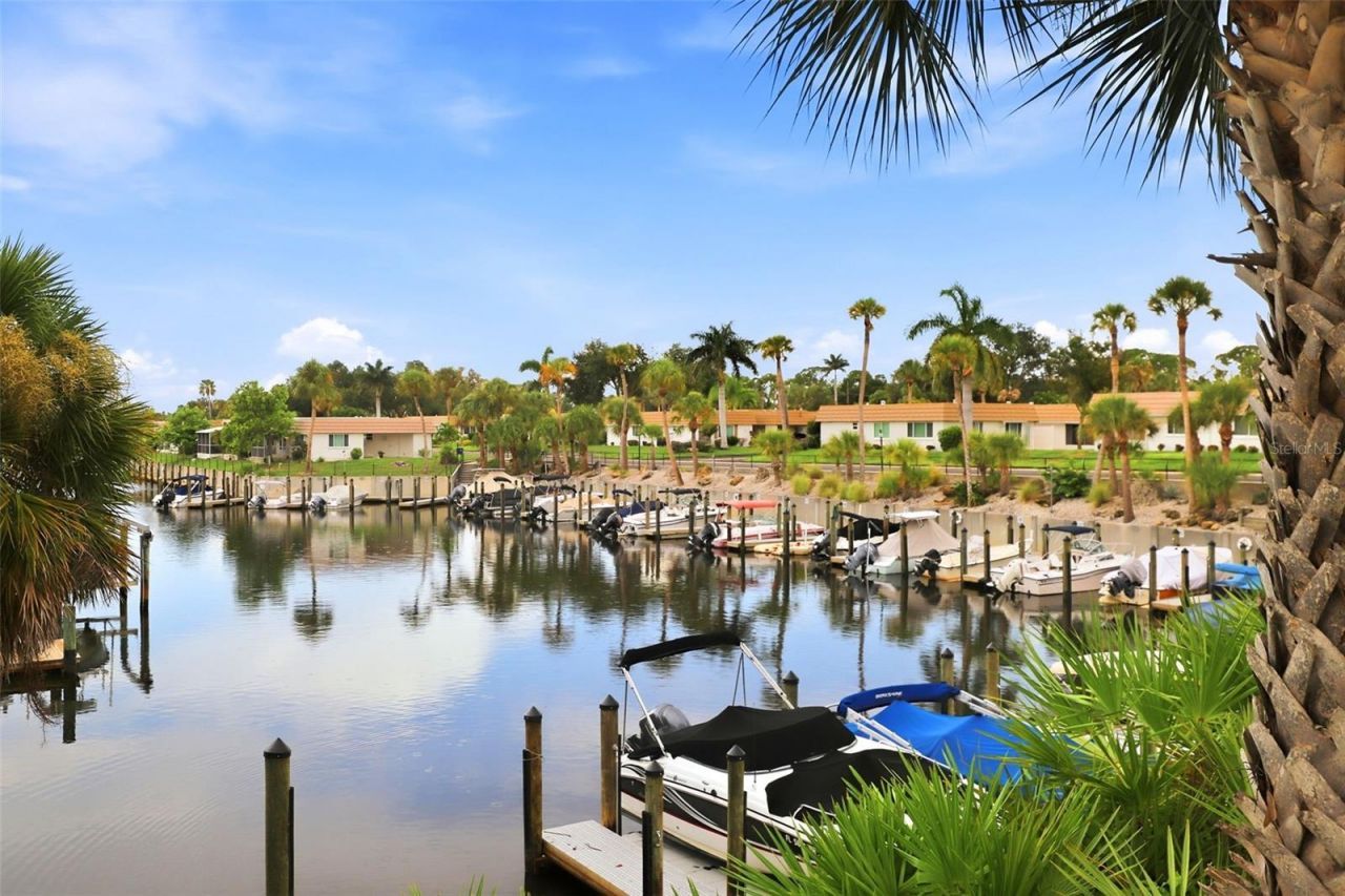 2407 Riverbluff Parkway, Unit V-226, Sarasota, FL 34231 Photo