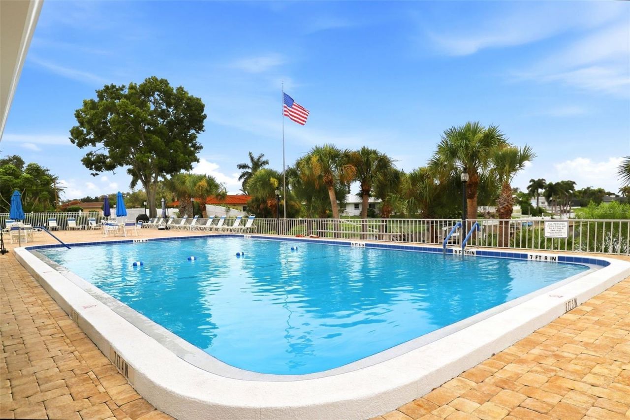 2407 Riverbluff Parkway, Unit V-226, Sarasota, FL 34231 Photo