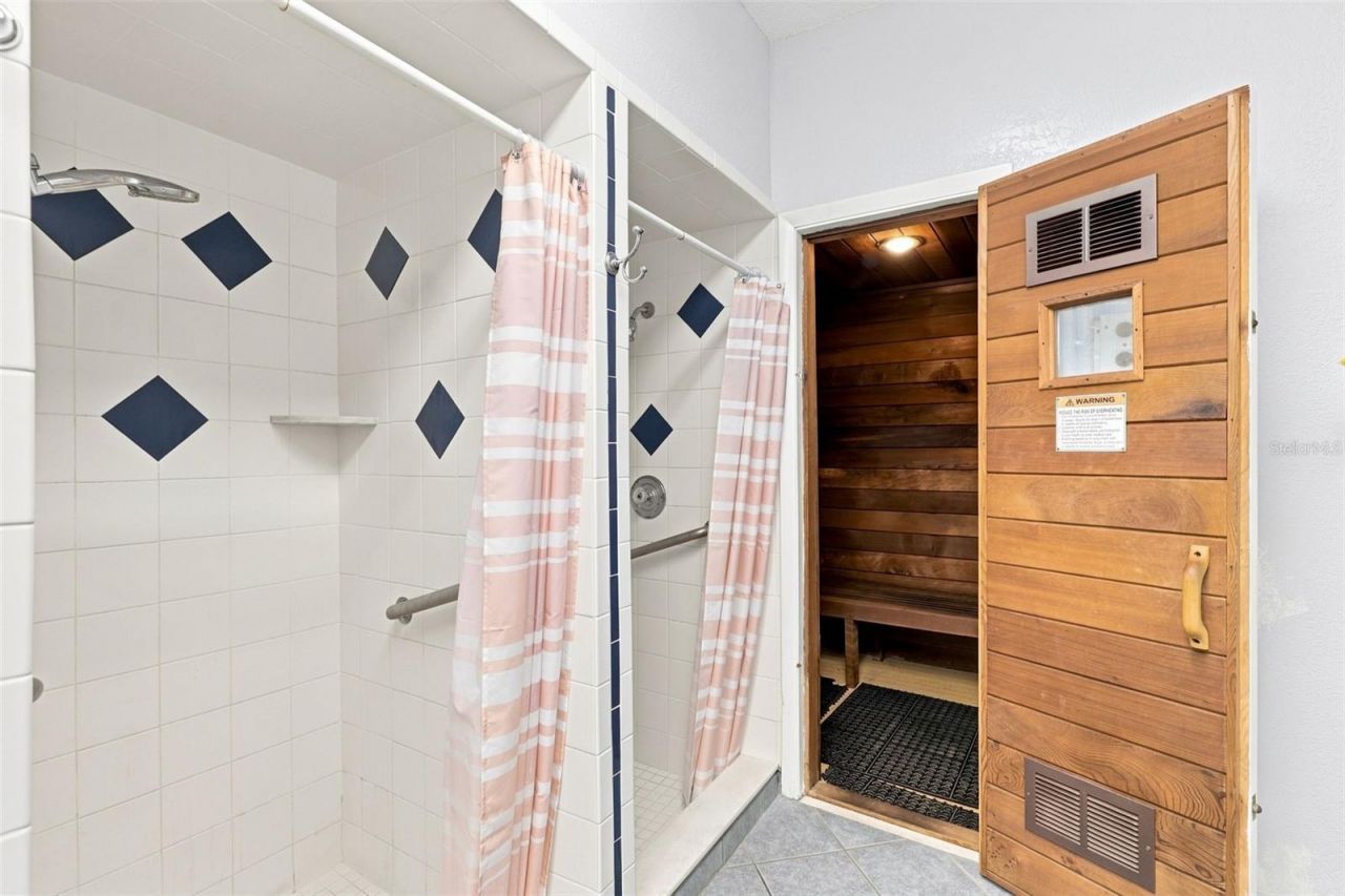 2407 Riverbluff Parkway, Unit V-226, Sarasota, FL 34231 Photo