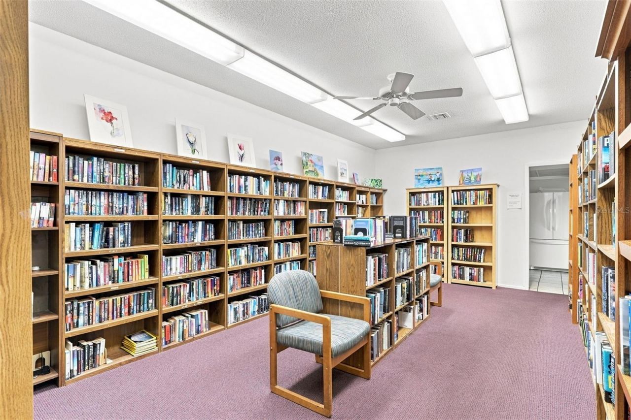 2407 Riverbluff Parkway, Unit V-226, Sarasota, FL 34231 Photo