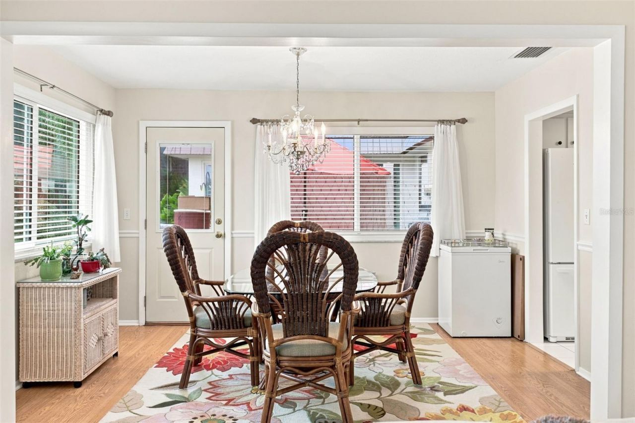 2407 Riverbluff Parkway, Unit V-226, Sarasota, FL 34231 Photo