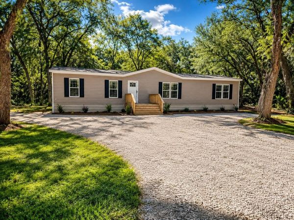 202 MIMOSA DRIVE , HAWTHORNE, FL 32640
