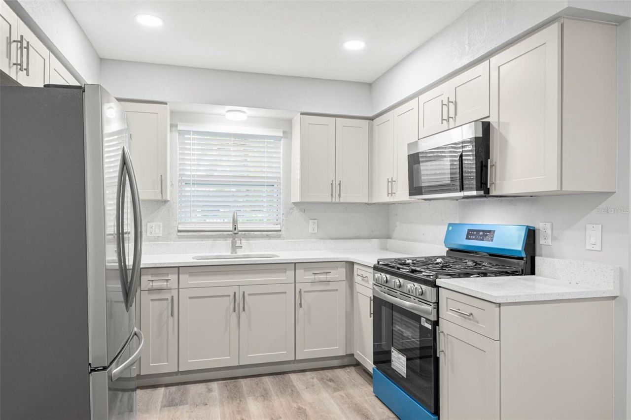 2443 26th Avenue S, Saint Petersburg, FL 33712 Photo