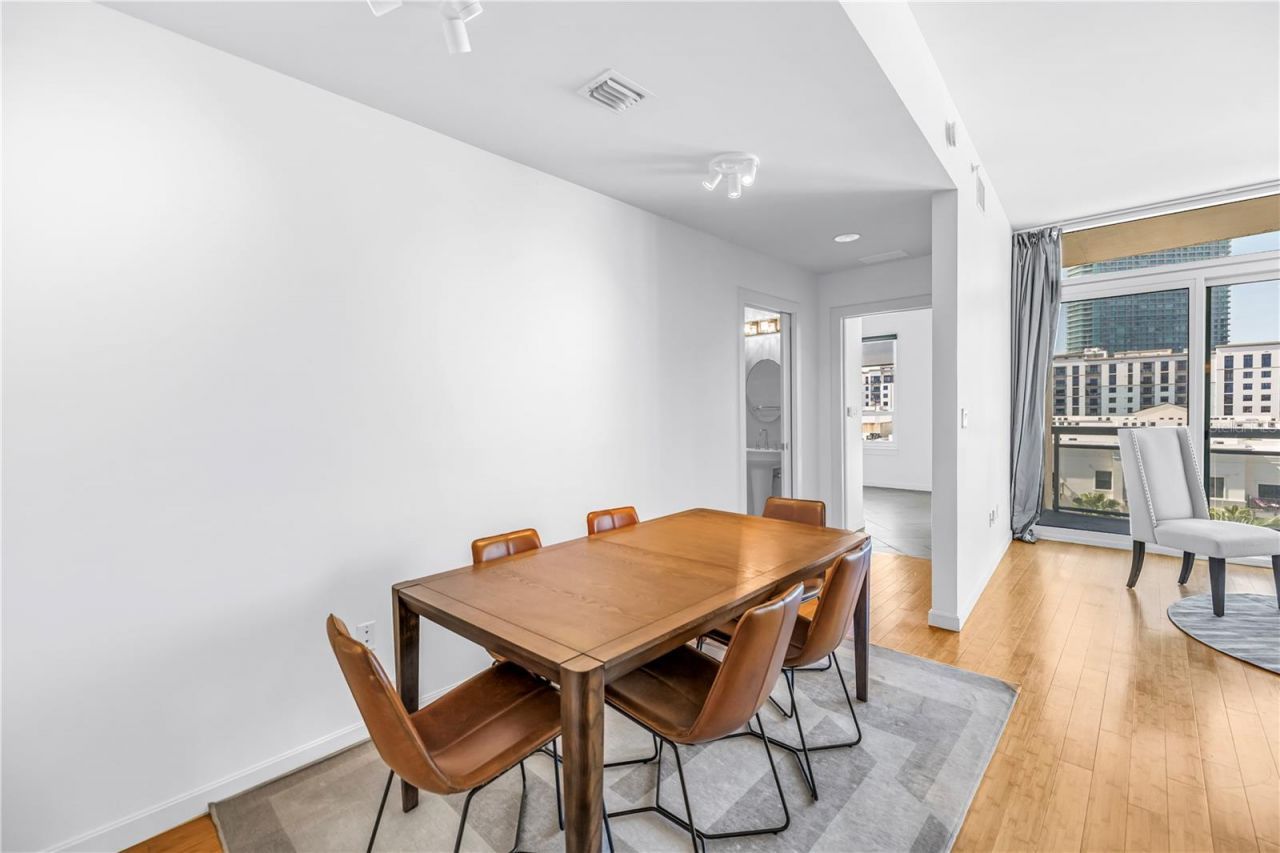 400 4th Avenue S, Unit 701, Saint Petersburg, FL 33701 Photo