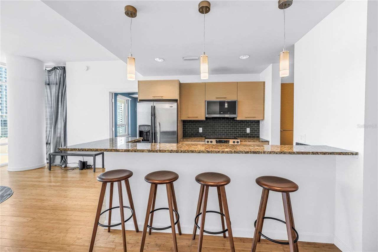 400 4th Avenue S, Unit 701, Saint Petersburg, FL 33701 Photo