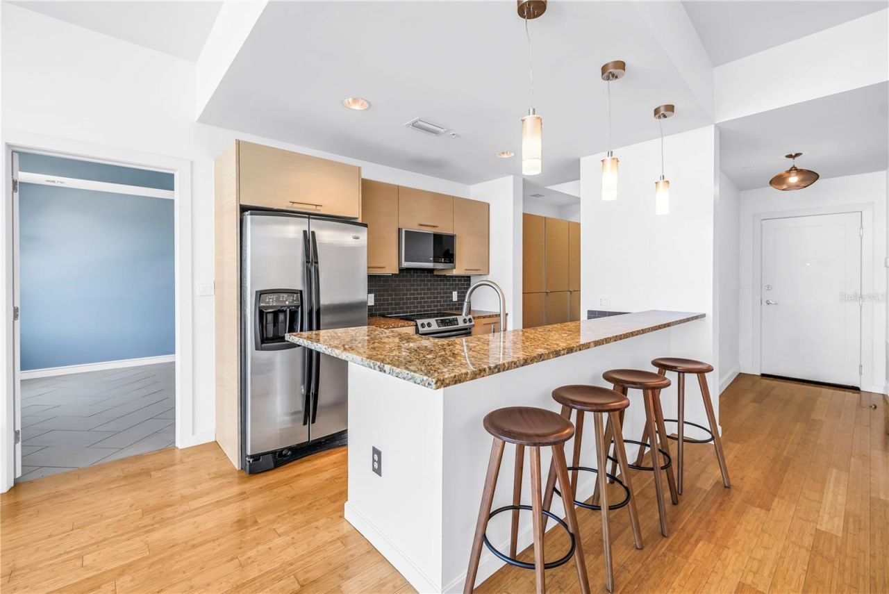 400 4th Avenue S, Unit 701, Saint Petersburg, FL 33701 Photo