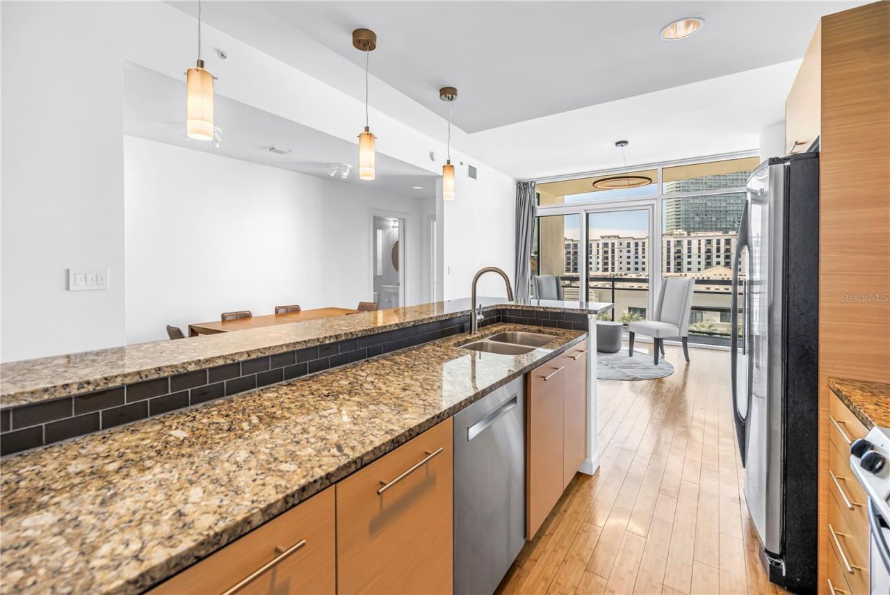 400 4th Avenue S, Unit 701, Saint Petersburg, FL 33701 Photo