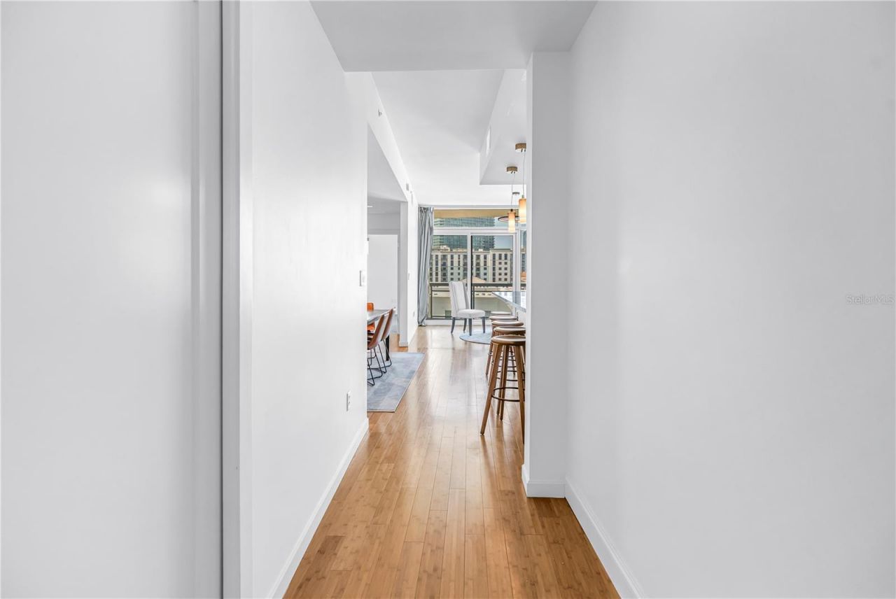 400 4th Avenue S, Unit 701, Saint Petersburg, FL 33701 Photo
