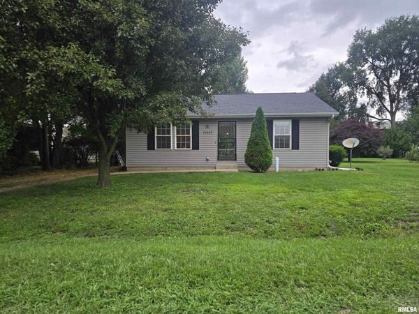 12827 W CENTER Street, Hanna City, IL 61536