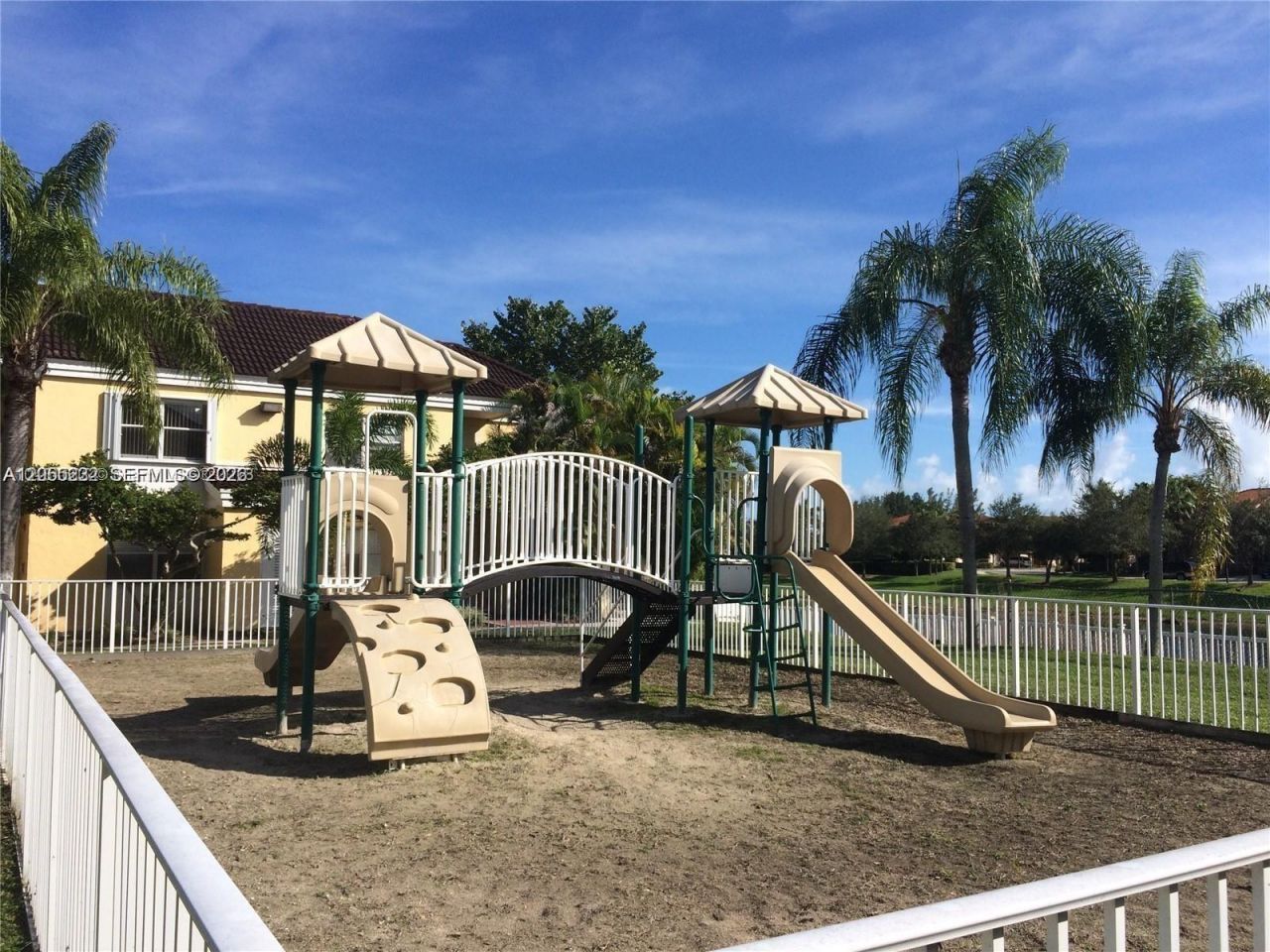 8580 SW 212th St , Unit 307, Cutler Bay, FL 33189 Photo