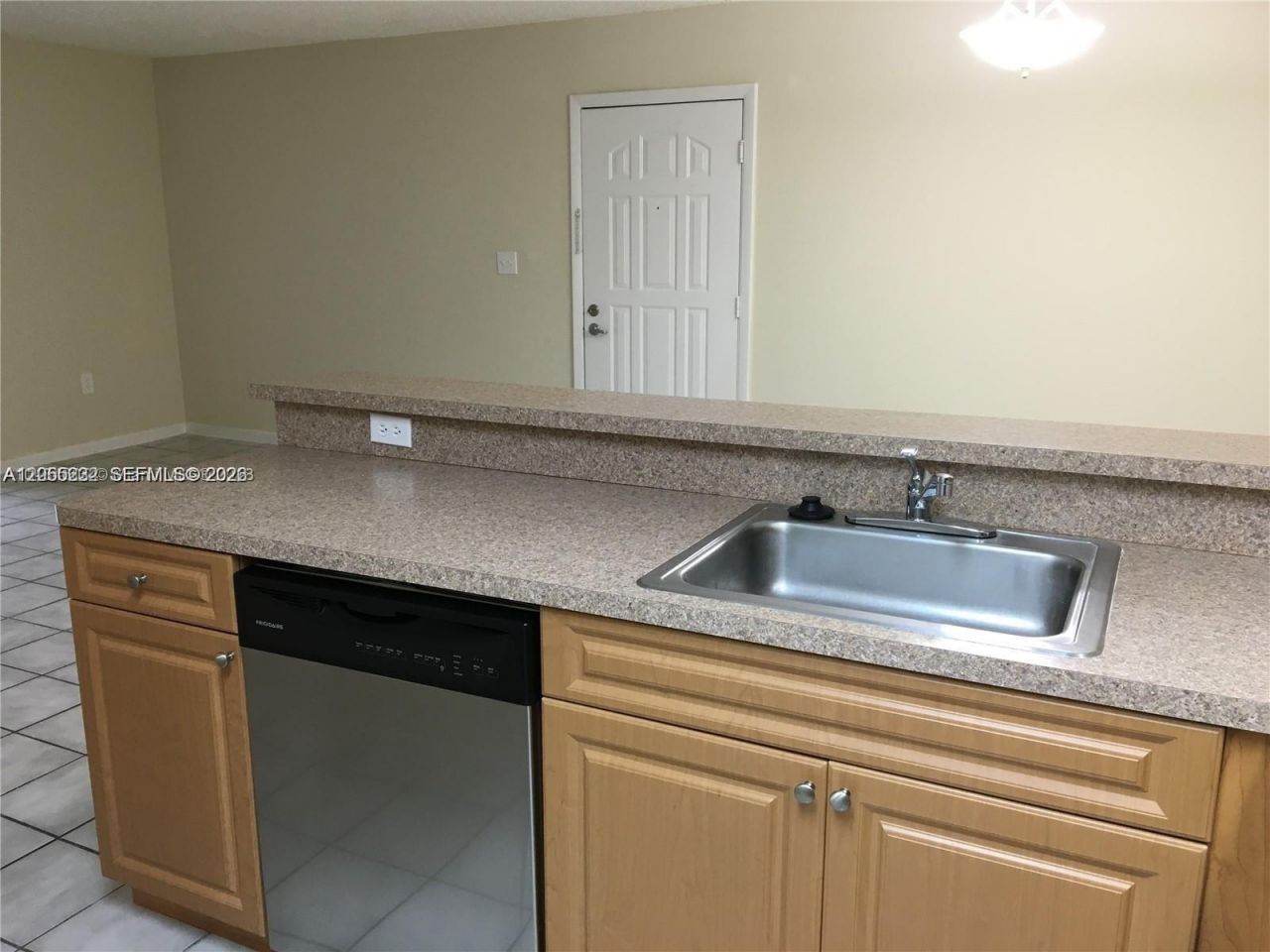 8580 SW 212th St , Unit 307, Cutler Bay, FL 33189 Photo