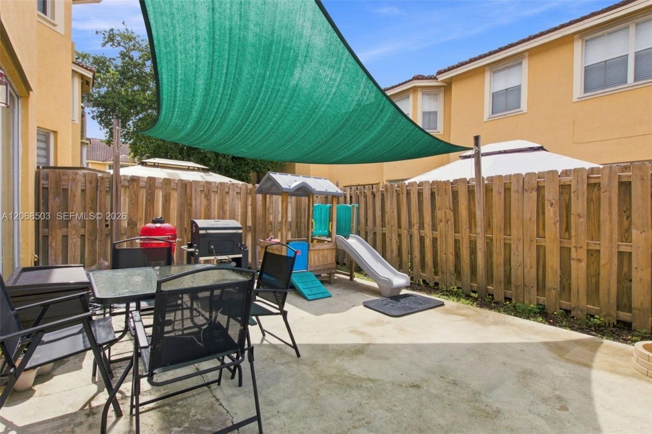 16628 SW 79th Ter , Miami, FL 33193 Photo