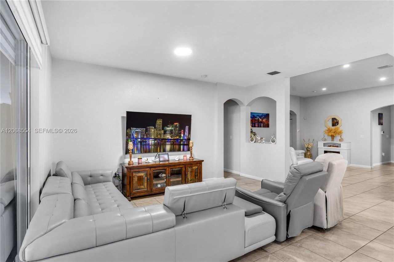 4189 NE 20th St , Homestead, FL 33033 Photo