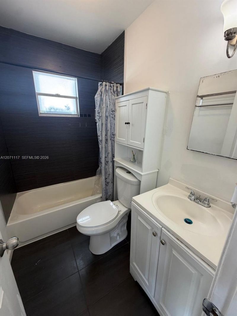 127 NW 47th Ter, Unit 4, Miami, FL 33127 Photo