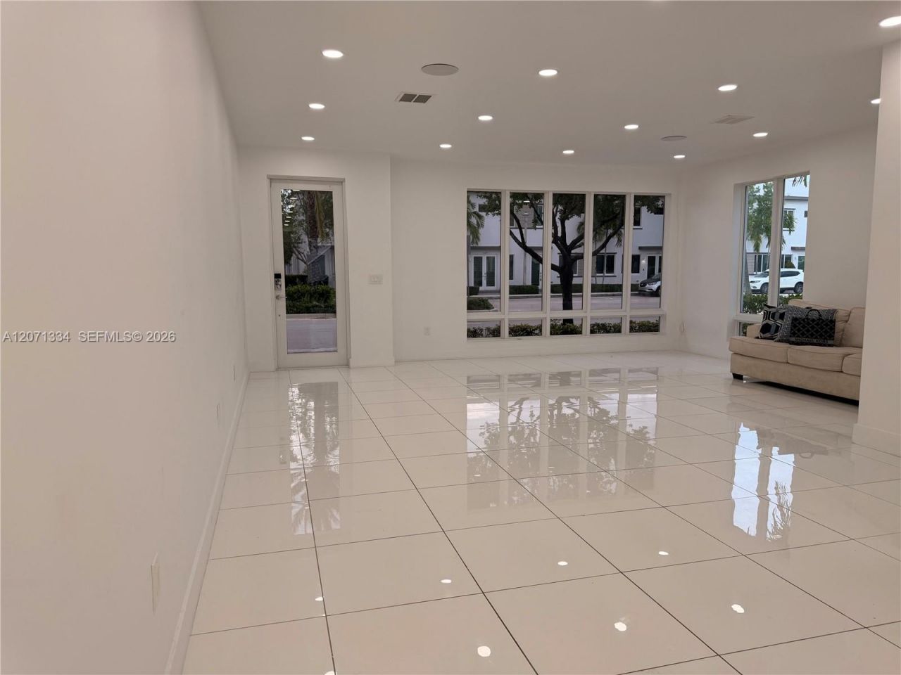 10330 NW 66 St, Unit 10330, Doral, FL 33178 Photo