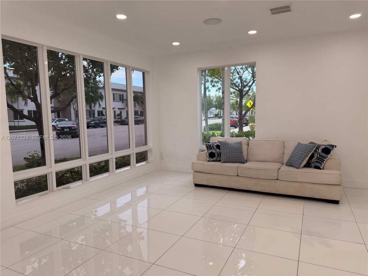 10330 NW 66 St, Unit 10330, Doral, FL 33178 Photo