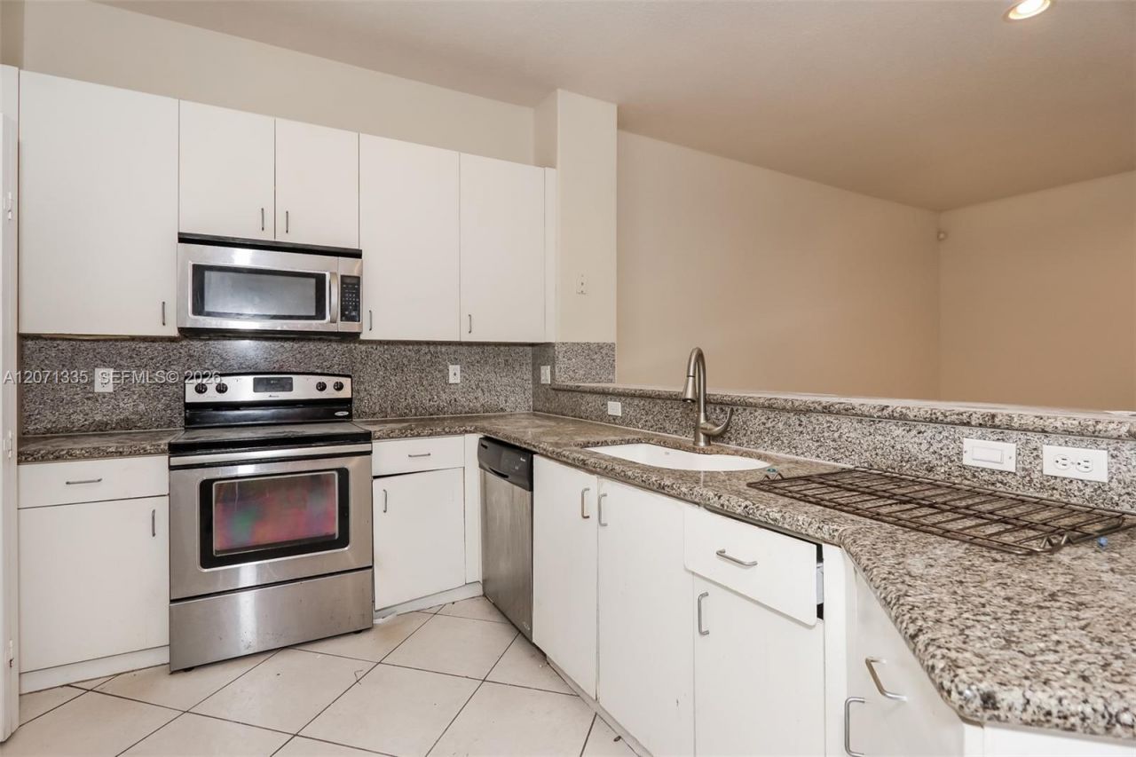 16337 SW 15th St, Pembroke Pines, FL 33027 Photo