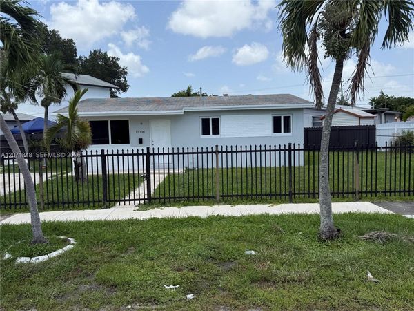 15300 Railroad Dr , Miami Gardens, FL 33054