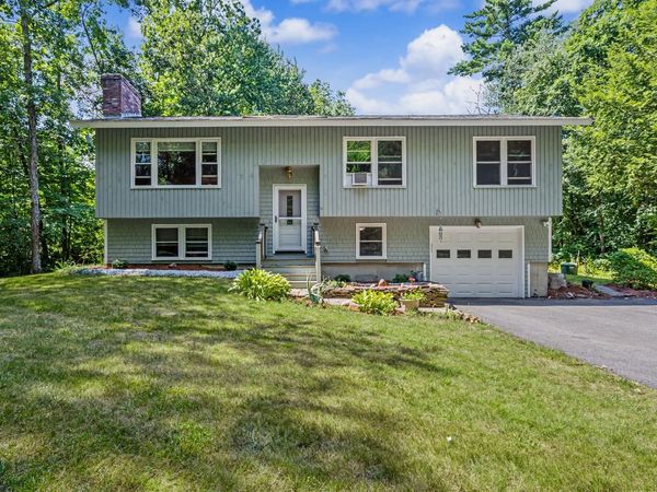 14 Tomahawk Drive, Merrimack, NH 03054