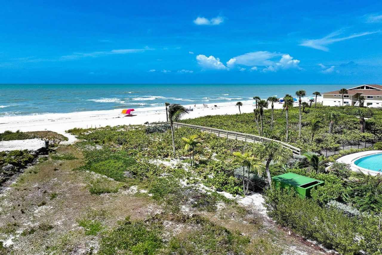 2265 W Gulf Dr, Unit 320C, Sanibel, FL 33957 Photo
