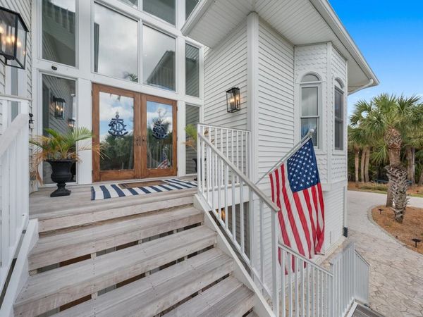 660 Anchor Dr, Sanibel, FL 33957
