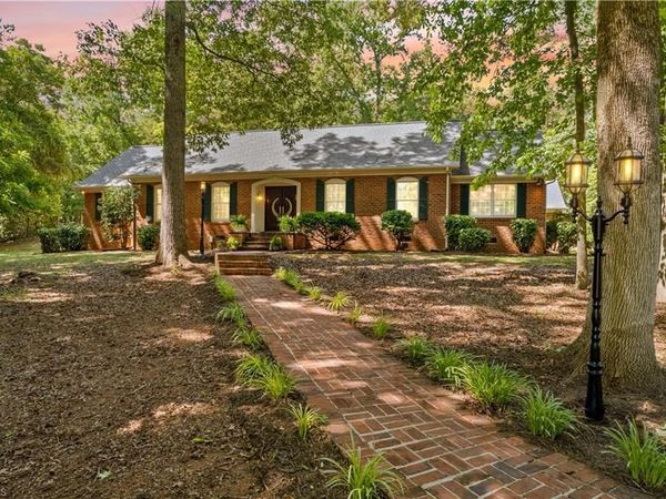 150 Kent Road , Salisbury, NC 28147