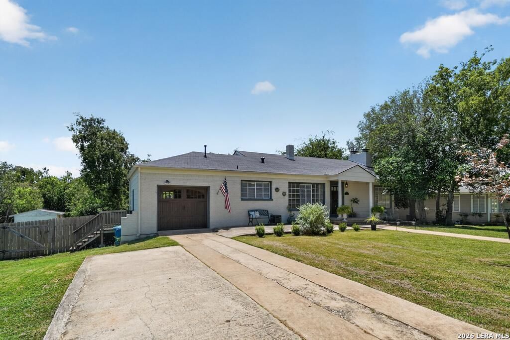 713 Bluebell Rd., Kerrville, TX 78028 Main Photo