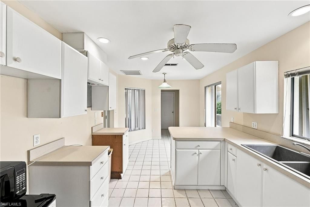 6022 Westbourgh Dr, Naples, FL 34112 Photo