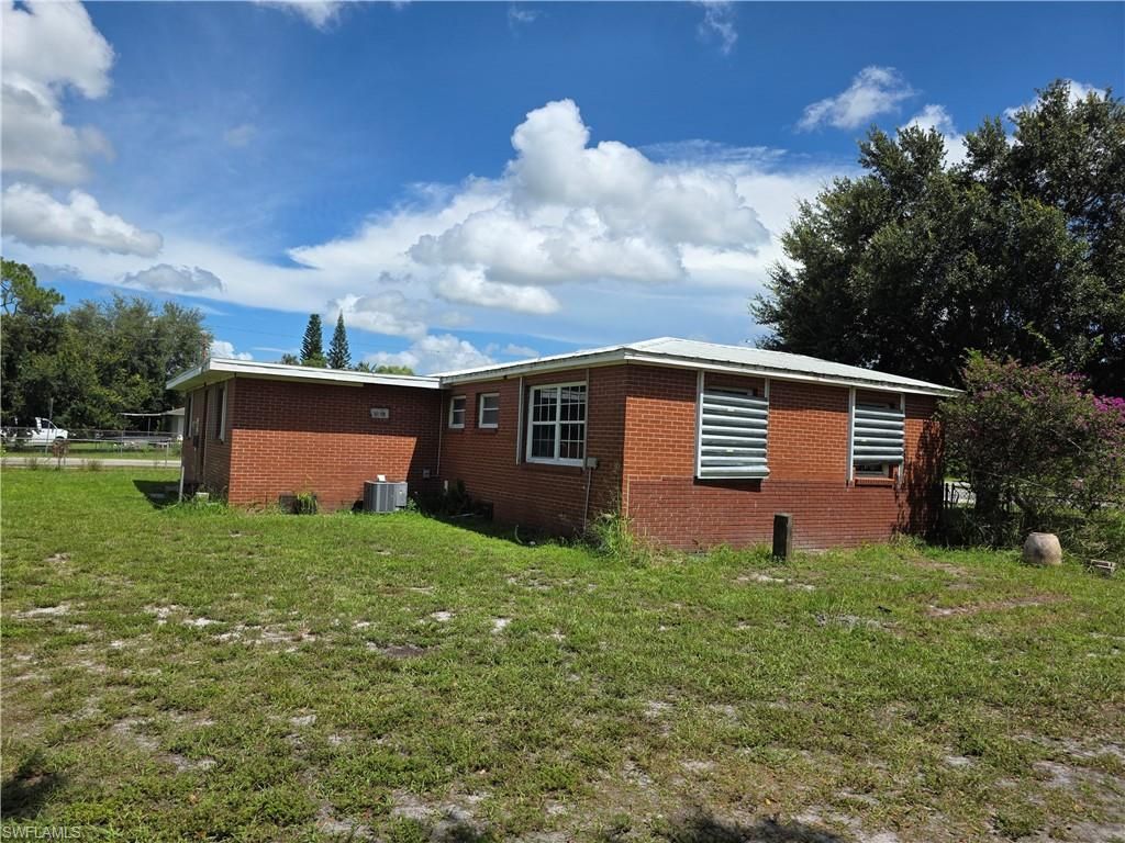 615 New Market Rd W, Immokalee, FL 34142 Photo