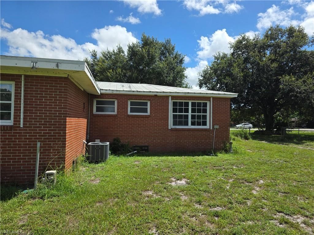 615 New Market Rd W, Immokalee, FL 34142 Photo