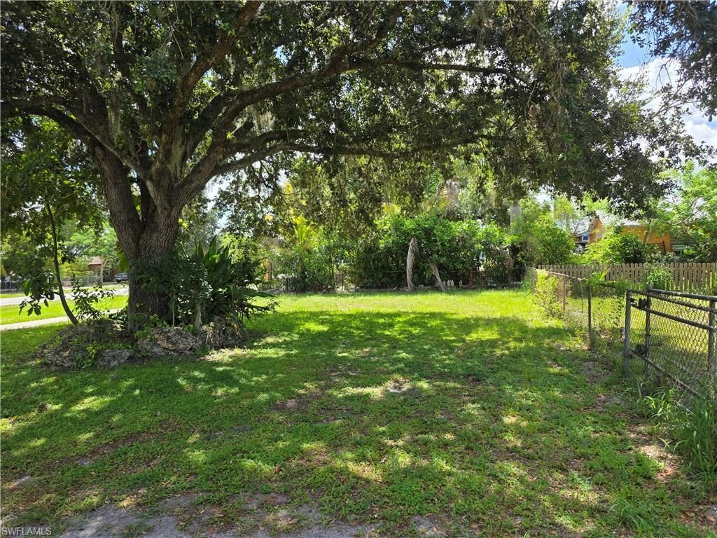 615 New Market Rd W, Immokalee, FL 34142 Photo
