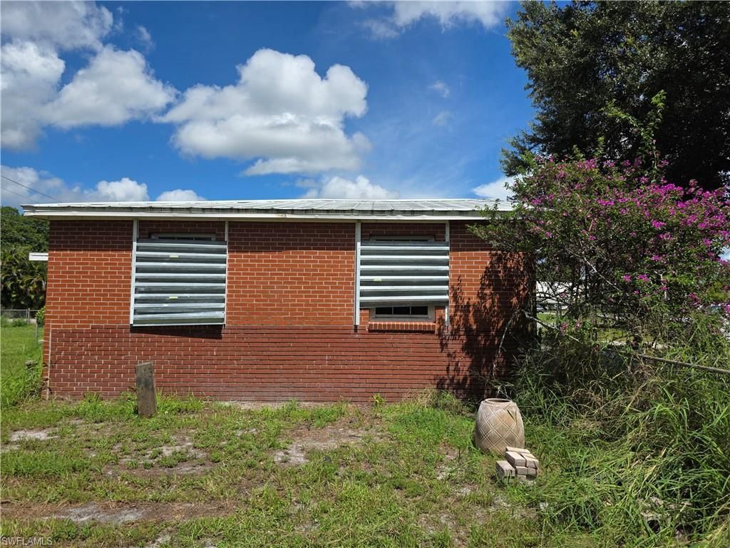615 New Market Rd W, Immokalee, FL 34142 Photo