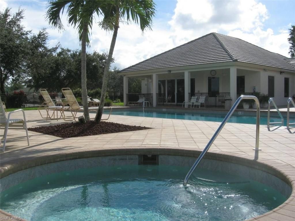 2261 Somerset Ridge Dr , Unit 203, Lehigh Acres, FL 33973 Photo