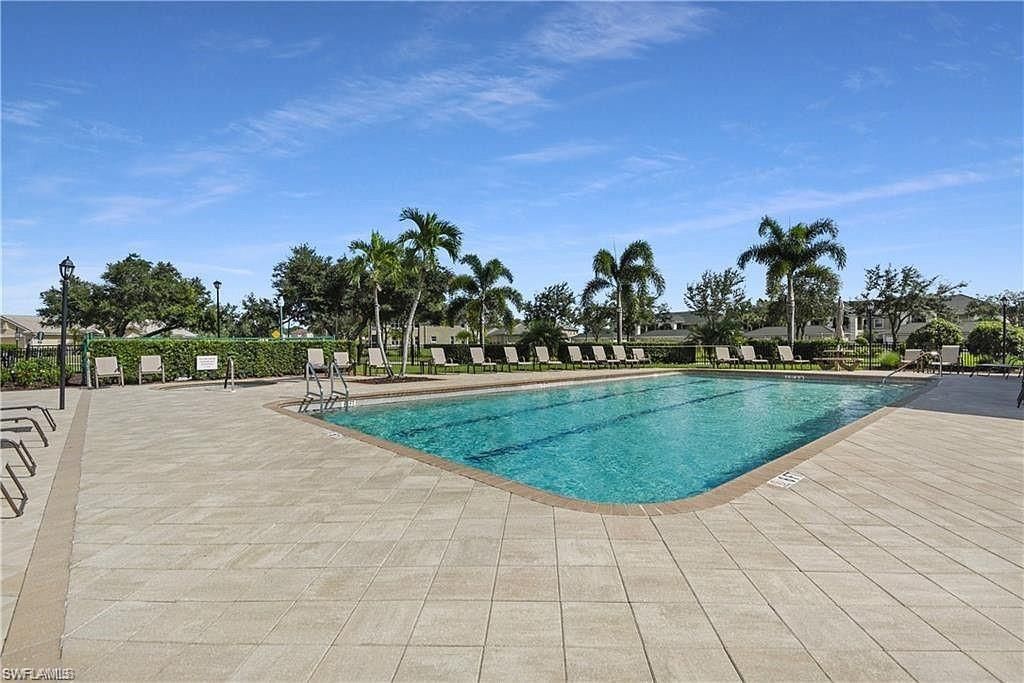 2261 Somerset Ridge Dr , Unit 203, Lehigh Acres, FL 33973 Photo