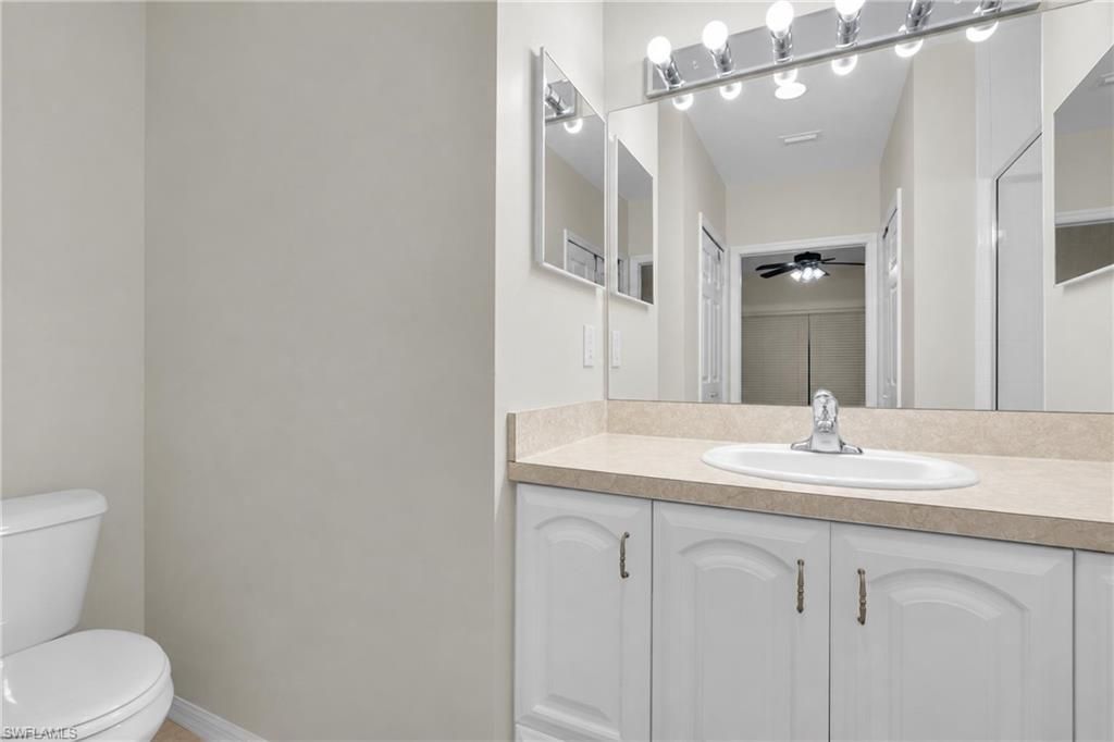 2261 Somerset Ridge Dr, Unit 203, Lehigh Acres, FL 33973 Photo