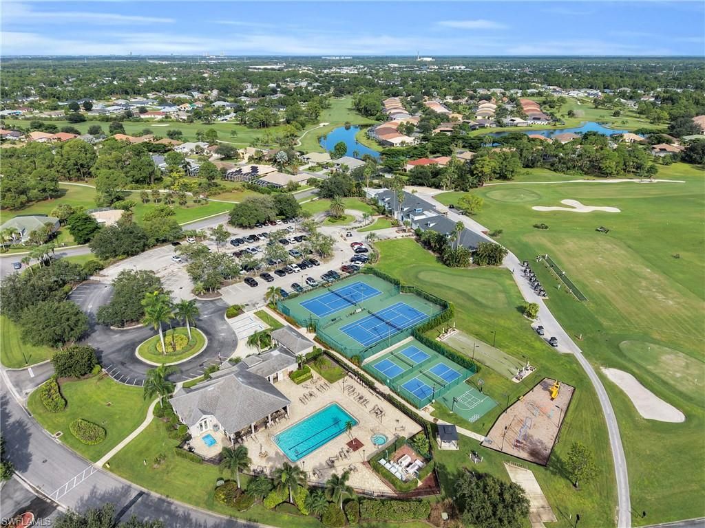 2261 Somerset Ridge Dr, Unit 203, Lehigh Acres, FL 33973 Photo
