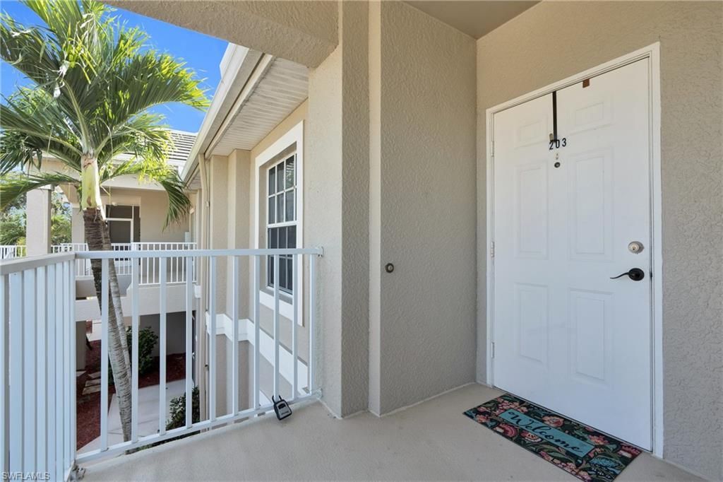 2261 Somerset Ridge Dr, Unit 203, Lehigh Acres, FL 33973 Photo