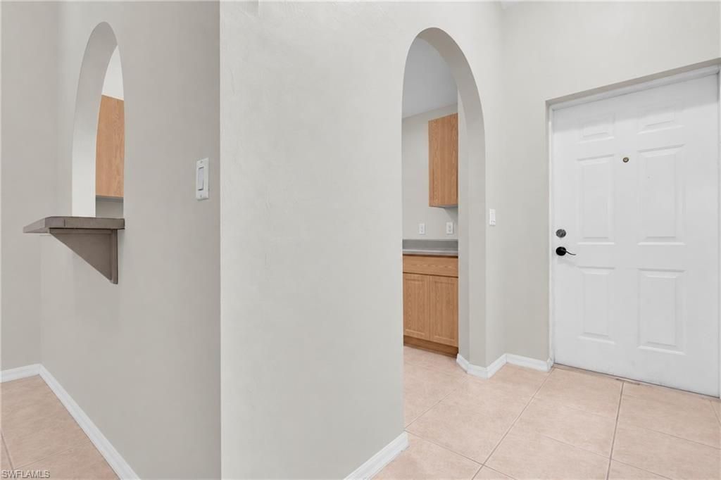 2261 Somerset Ridge Dr, Unit 203, Lehigh Acres, FL 33973 Photo
