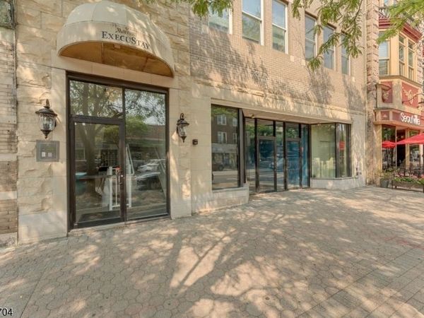 62 W Main St, Unit 204, Somerville, NJ 08876