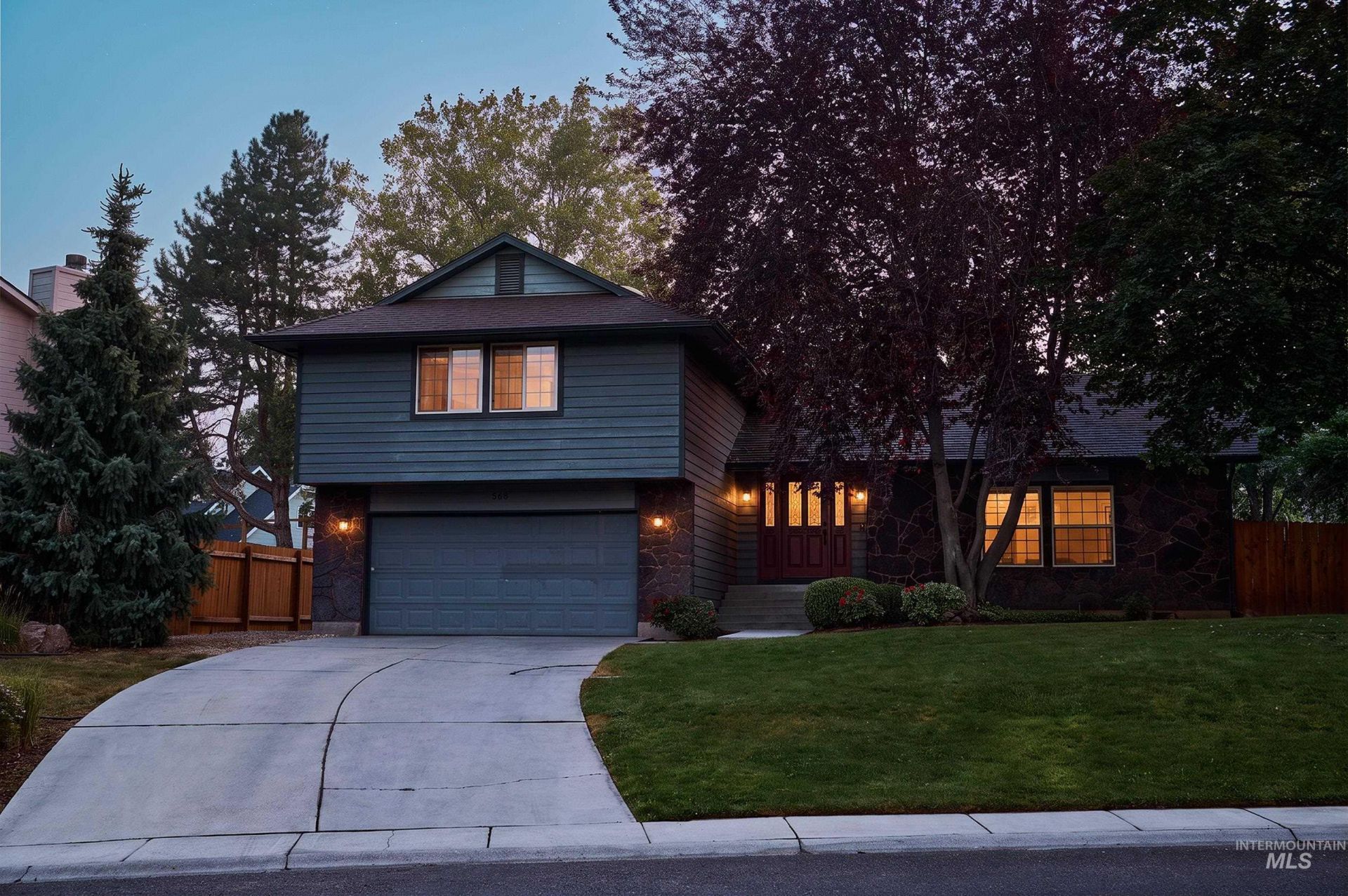 568 N Palmetto, Eagle, ID 83616 Main Photo