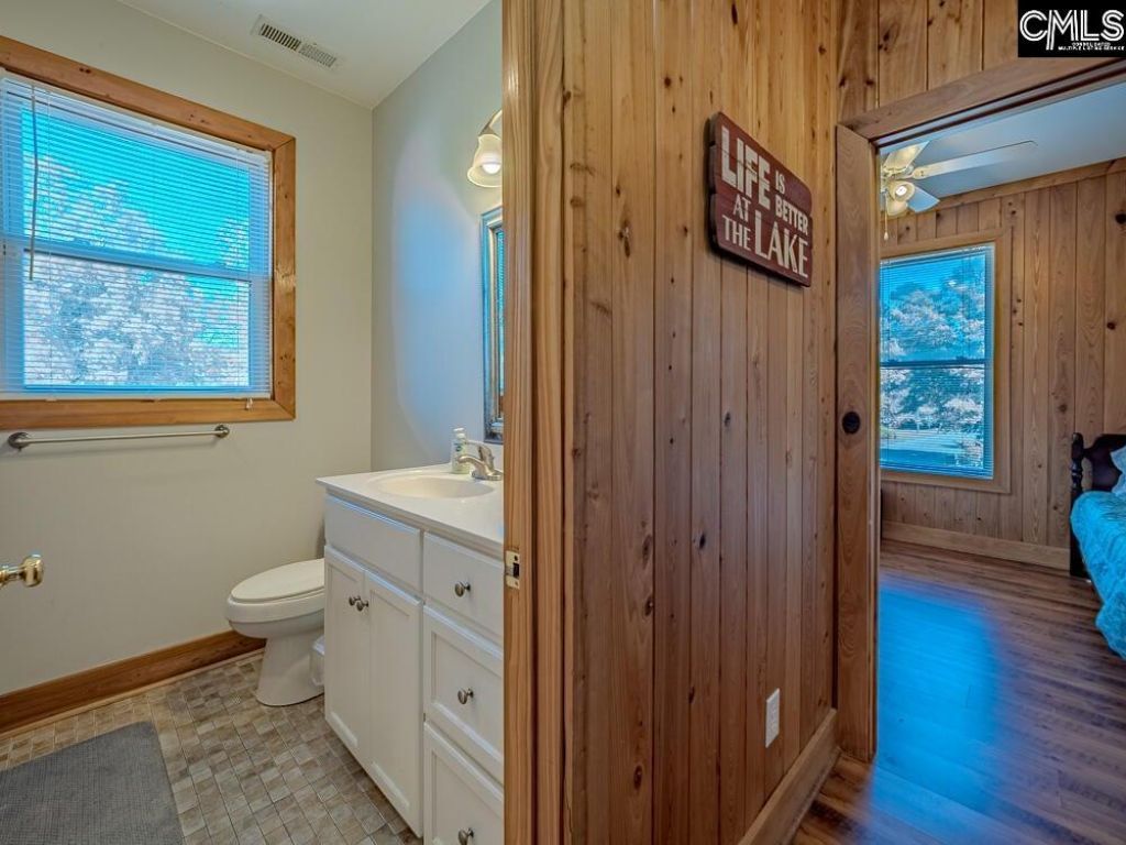 1296 Levi Street  Photo 22