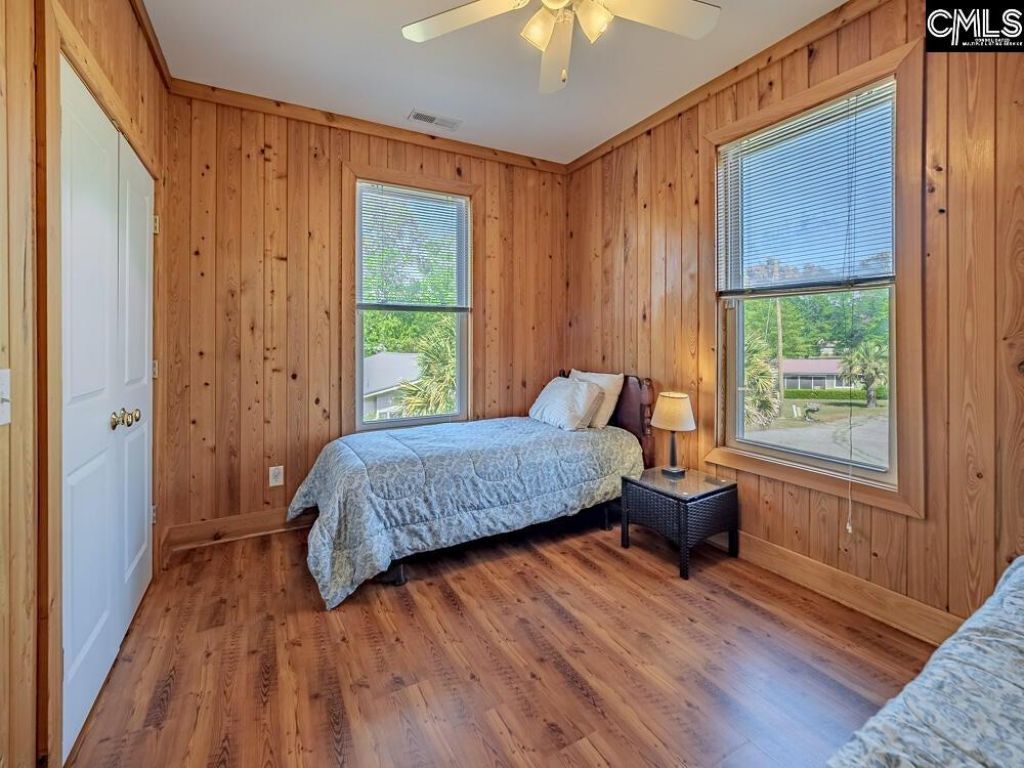 1296 Levi Street  Photo 23
