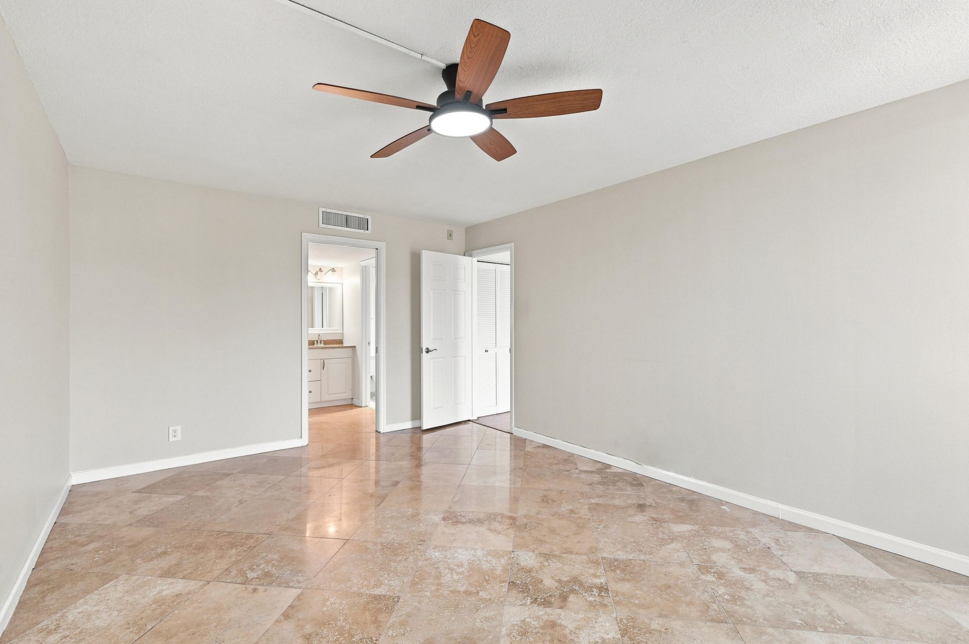 1301 River Reach Drive, Unit 514, Fort Lauderdale, FL 33315 Photo